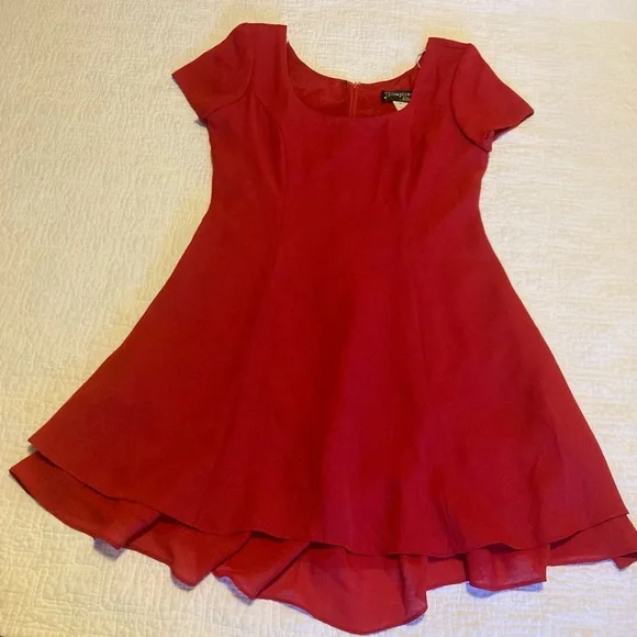 Red HAMPTON NITES midi dress - Picture 2 of 5